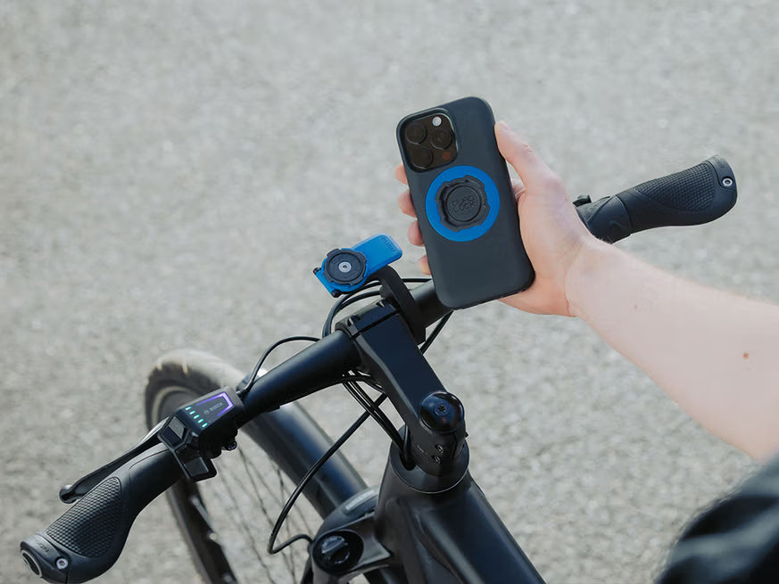 Pack d'équipement Quad Lock complet avec présentoir de comptoir offert.